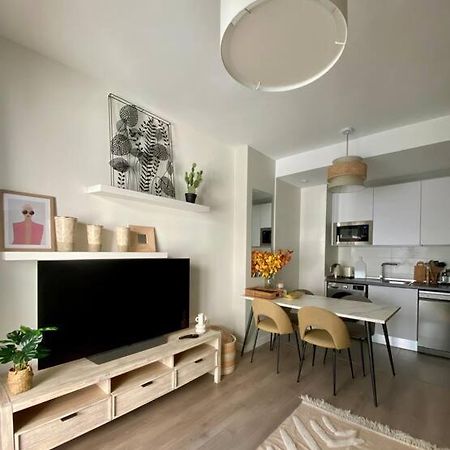 Nuevo Moderno Apartamento De Lujo Sevilla Bagian luar foto