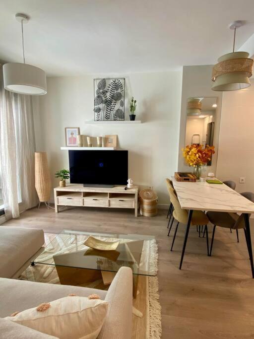 Nuevo Moderno Apartamento De Lujo Sevilla Bagian luar foto
