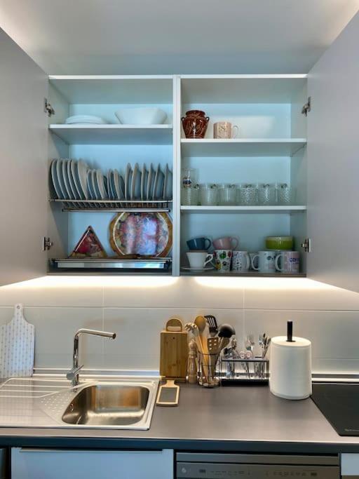 Nuevo Moderno Apartamento De Lujo Sevilla Bagian luar foto