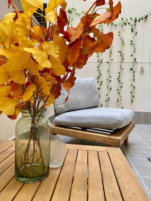 Nuevo Moderno Apartamento De Lujo Sevilla Bagian luar foto