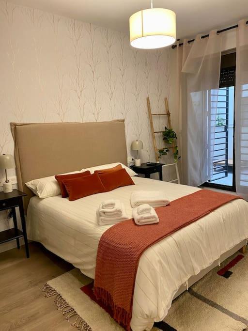 Nuevo Moderno Apartamento De Lujo Sevilla Bagian luar foto
